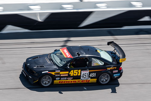 20260411_2140_FastCarPhotos.jpg
