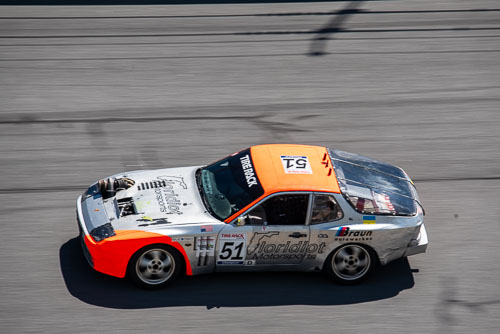 20260411_2151_FastCarPhotos.jpg