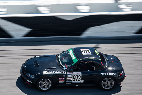 20260411_2158_FastCarPhotos.jpg