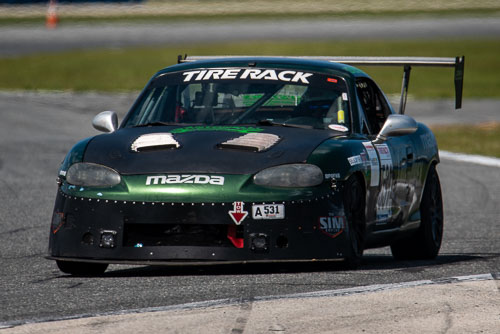 20260411_2226_FastCarPhotos.jpg