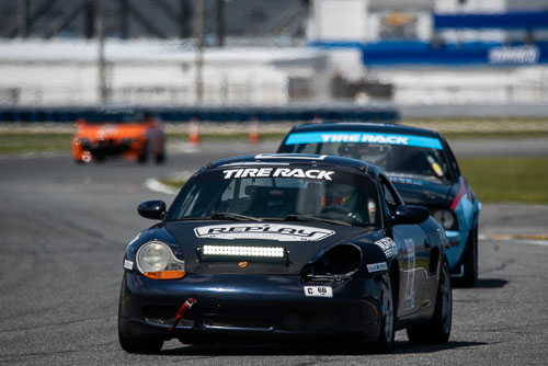 20260411_2249_FastCarPhotos.jpg